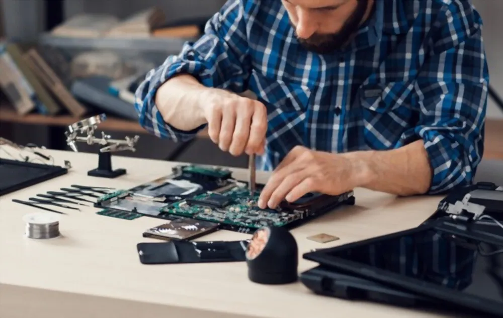 How to Hire the Best Motherboard Repair Service?